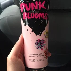 Victoria S Secret Pink Blooms Body Lotion 236Ml Veela Veela
